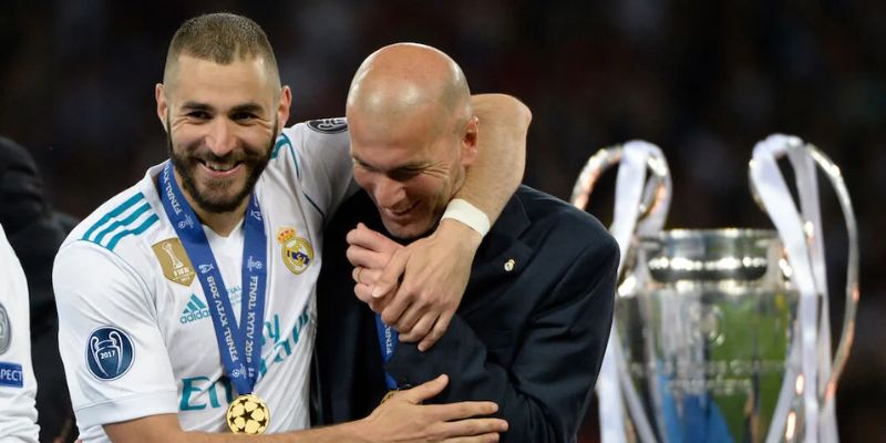 Huấn luyện viên Zinedine Zidane - Huyền thoại bóng đá thế giới