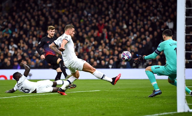 Tottenham thua trên sân nhà trong trận vắng Son Heung-min