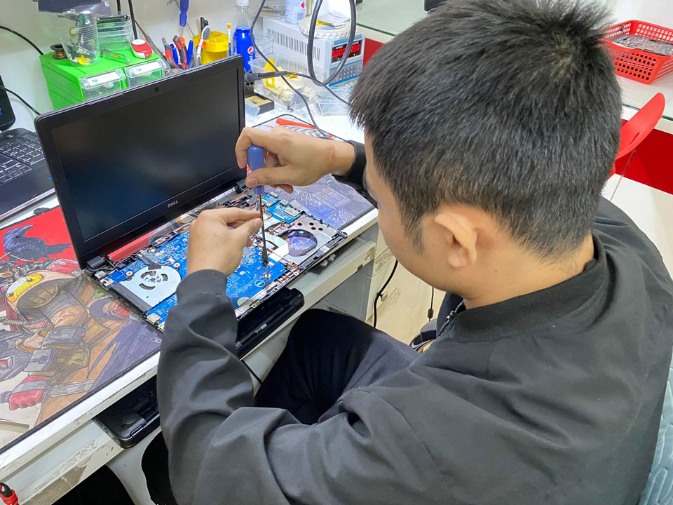 Dịch vụ sửa chữa máy tính chuyên nghiệp tại Laptop Dương
